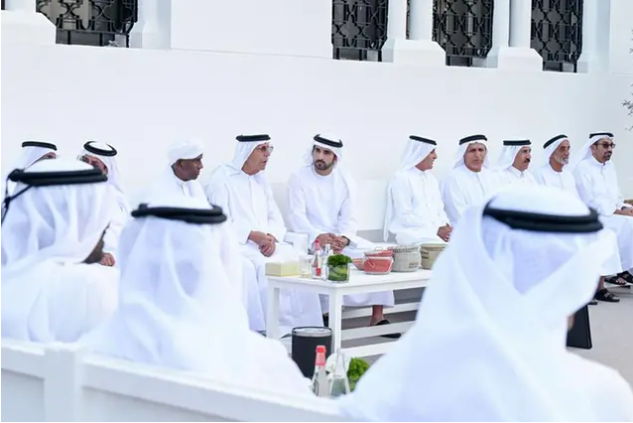 Hamdan bin Mohammed engages with dignitaries and senior officials