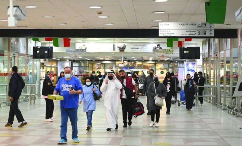 Kuwaitis spend 3.53 bln dinars