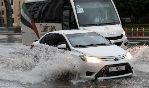 Emirates Braces for Rain and Low Temperatures