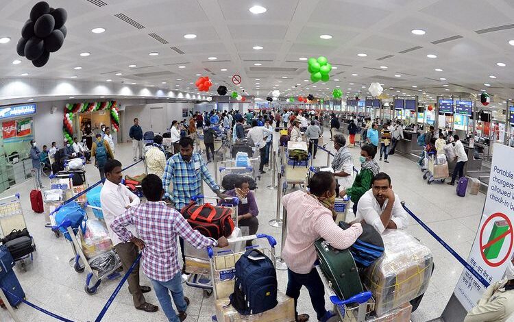 Kuwait Airport 42,850 violators apprehended and deported last year