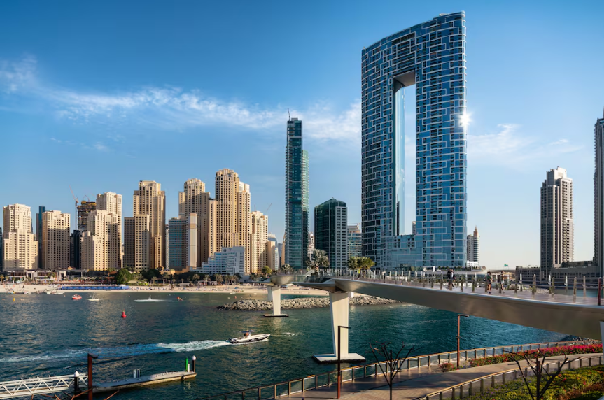 UAE Expats Returning from Canada, US to Dubai Experts