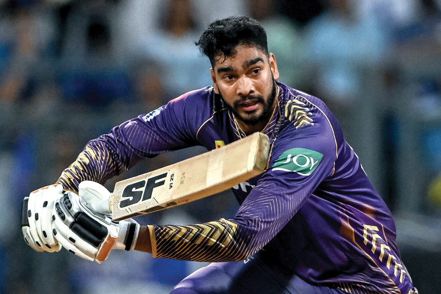 Kolkata Knight Riders Secure Memorable Victory Against Mumbai Indians in IPL Showdown