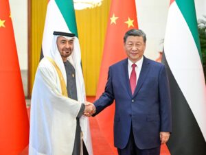 Xi extending a warm welcome to Sheikh Mohamed at the majestic Great Hall
