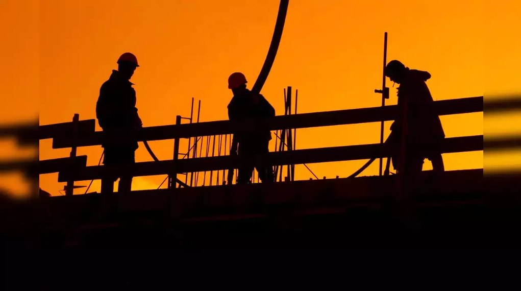 Understanding UAE Midday Break Rules and Penalties