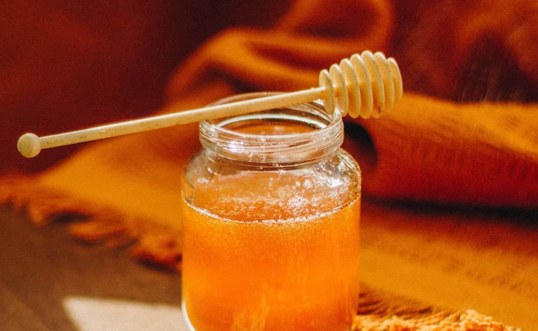 UAE Launches First AI-Powered Honey Testing Laboratory