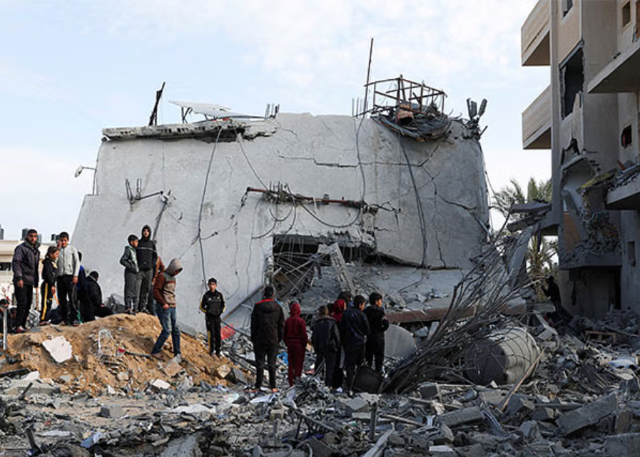 UAE's Operation ‘Chivalrous Knight 3’ Delivers Essential Tents to Displaced Families in Gaza