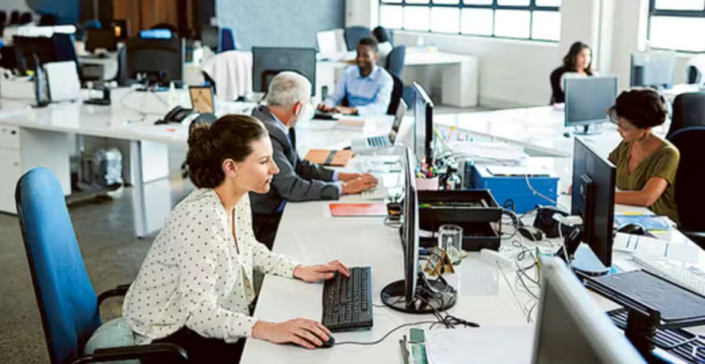 Looking for a job in the UAE Salaries up to 80,000 AED. Many government vacancies available