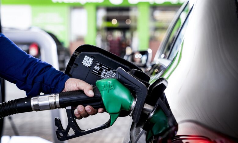 UAE fuel prices to drop in September