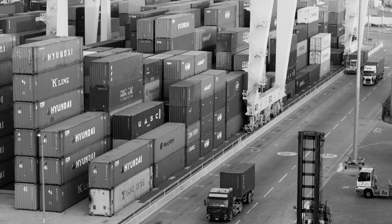 Yemeni Blockade inflicts UAE Shipping Giant's Profits by 60%