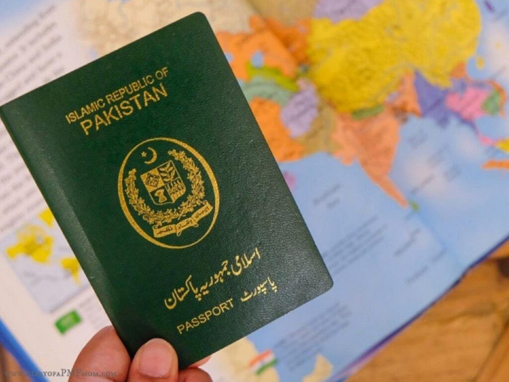 UAE banned Issuing Visas to Pakistani Citizens: Here's Why