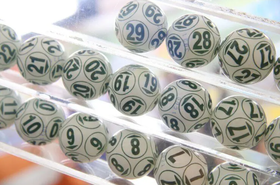 UAE Only 3 operators approved for lottery; others shut down
