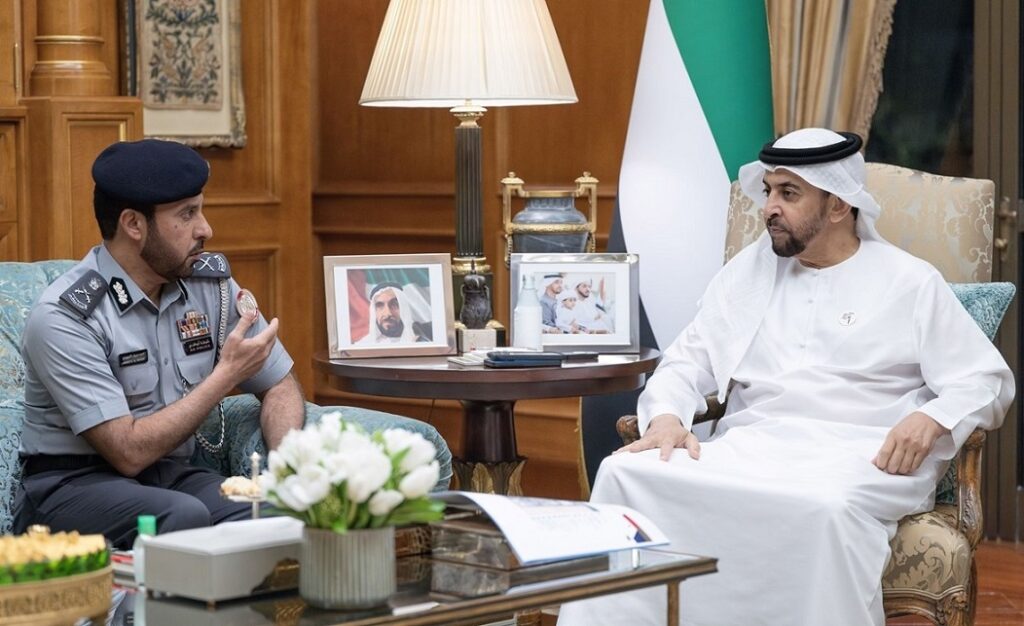 Hamdan bin Zayed receives Abu Dhabi Police Chief