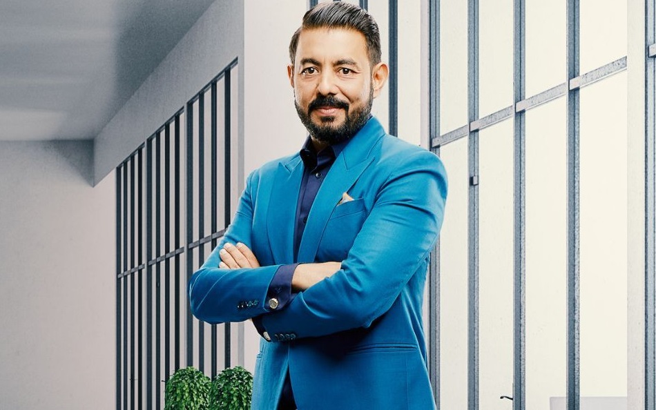 CarDekho Group enters UAE with Raya Holdings partnership