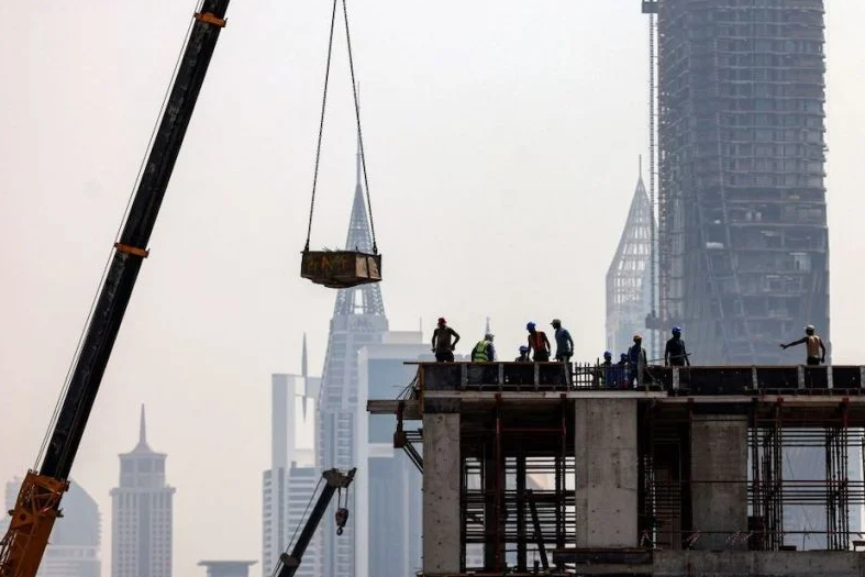 Non-oil sector contributes 74.6% to UAE's real GDP