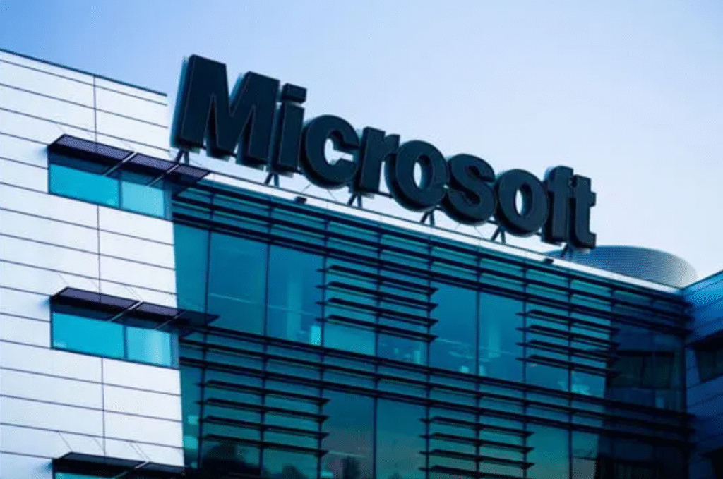 Du and Microsoft ink $544M deal for new UAE data center