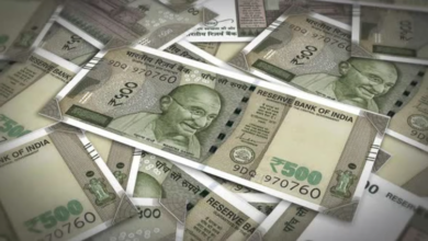 Indian expats in UAE advised to remit money now as dollar weakens